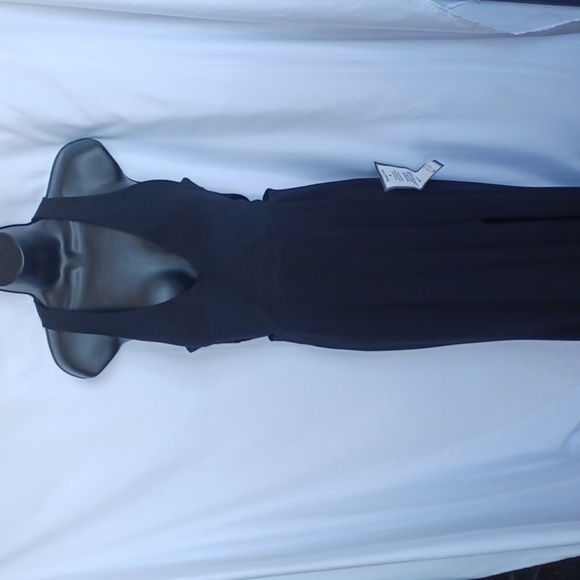 Blondie Nites Black Deep V Formal Evening Gown Jrs, Side Cutout, Front Slit, Sz5 - Picture 1 of 7